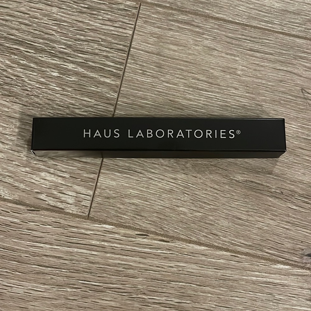 BRAND NEW/UNUSED: HAUS LABS — THE EDGE PRECISION BROW PENCIL. SHADE: CINNAMON